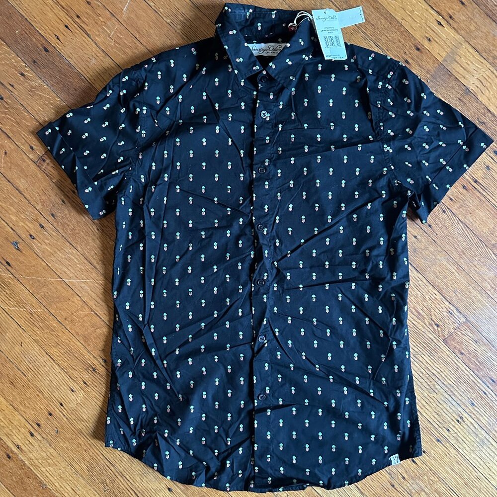 Sovereign Code Los Angeles Men's button down short sleeve shirt Sz S